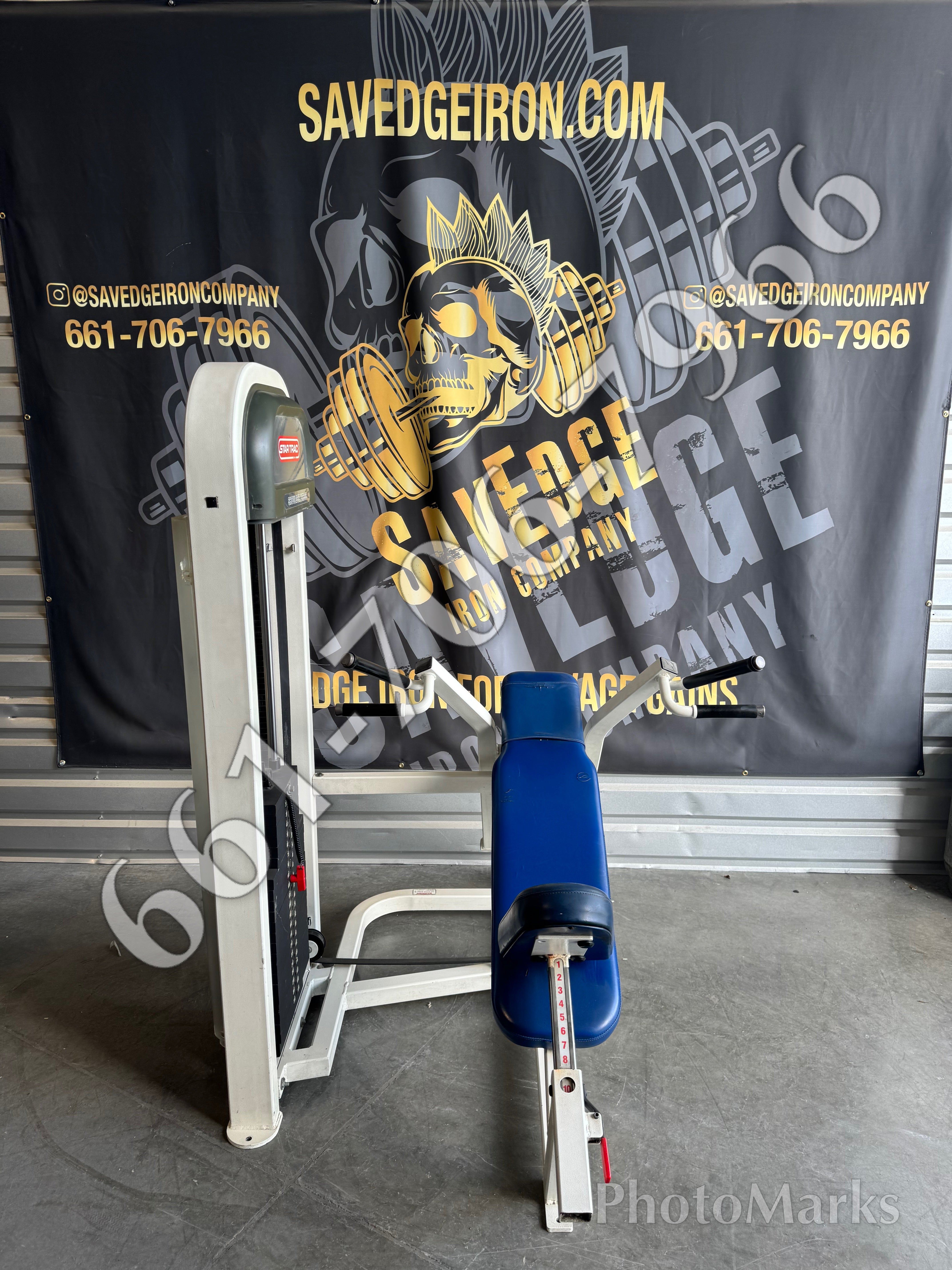 Star Trac Shoulder Press
