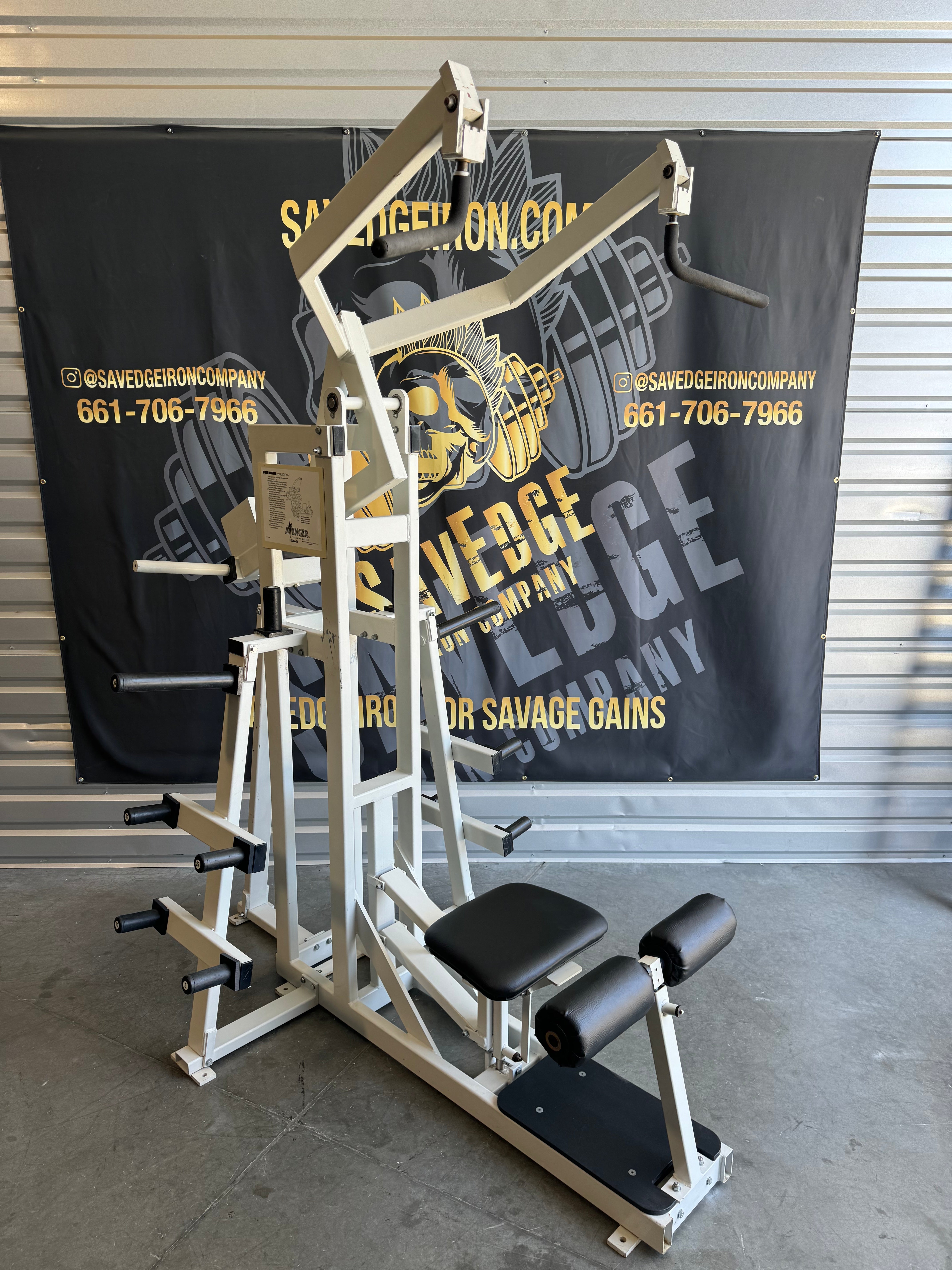 MedX Avenger Plate Loaded Lat Pulldown