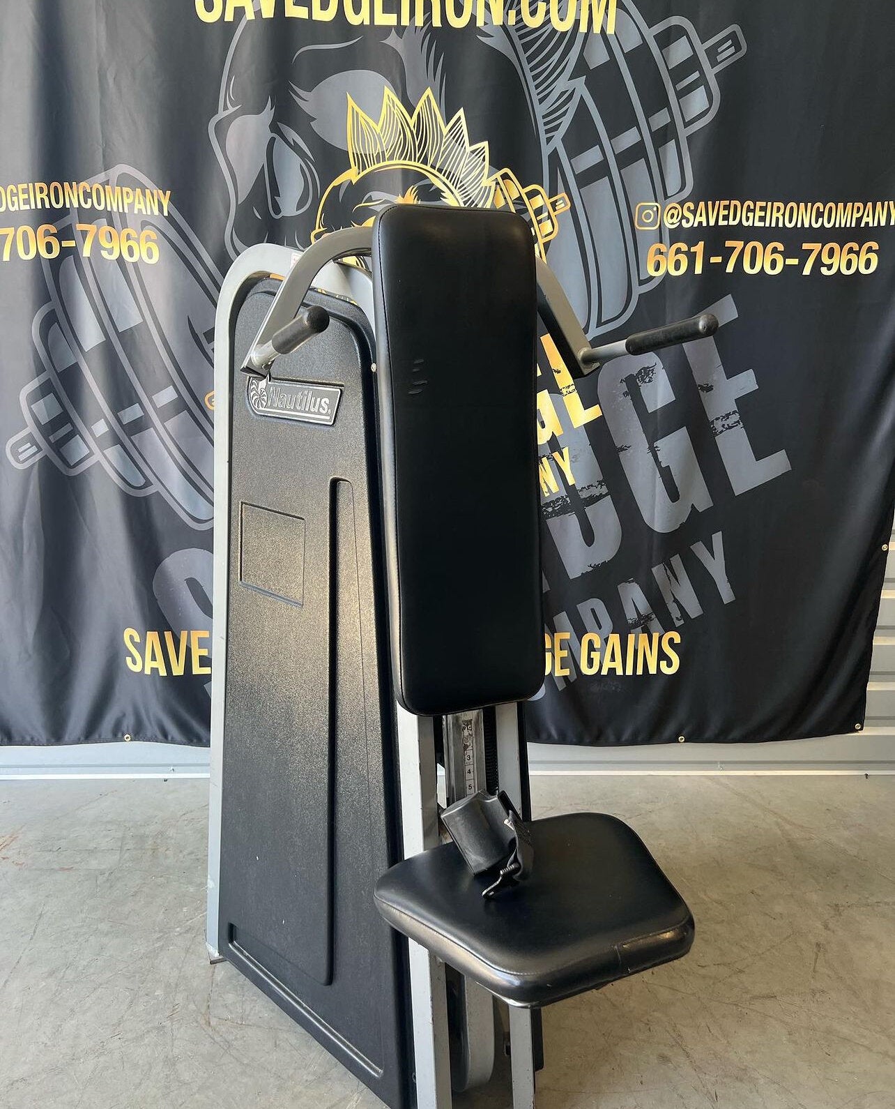 Nautilus Chain Driven Shoulder Press
