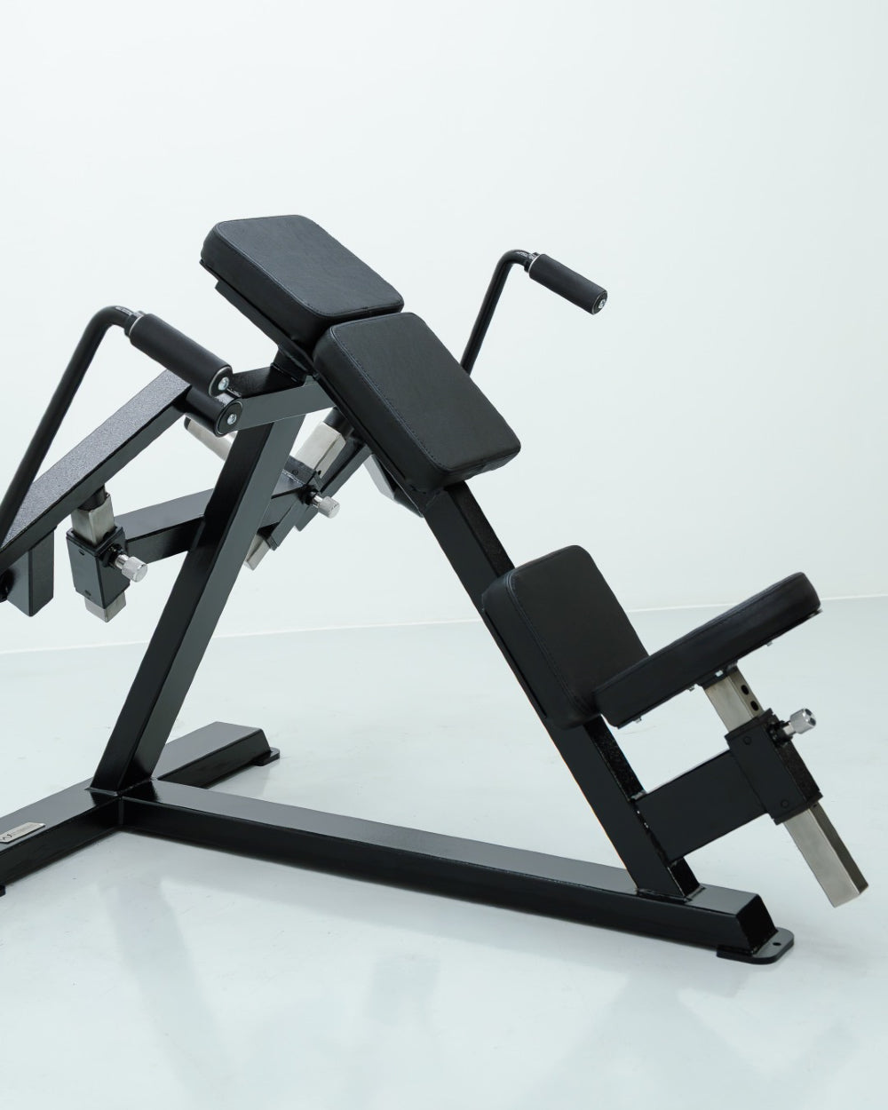 PL Arched Incline Pec Fly