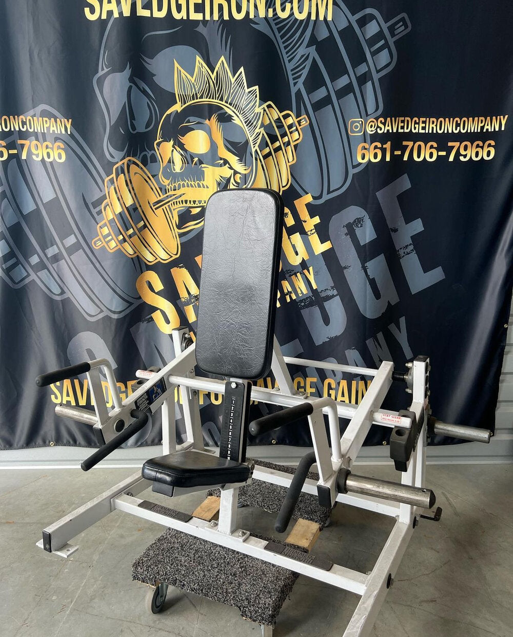 Hammer Strength Seated/Standing Shrug – Savedge Iron Company