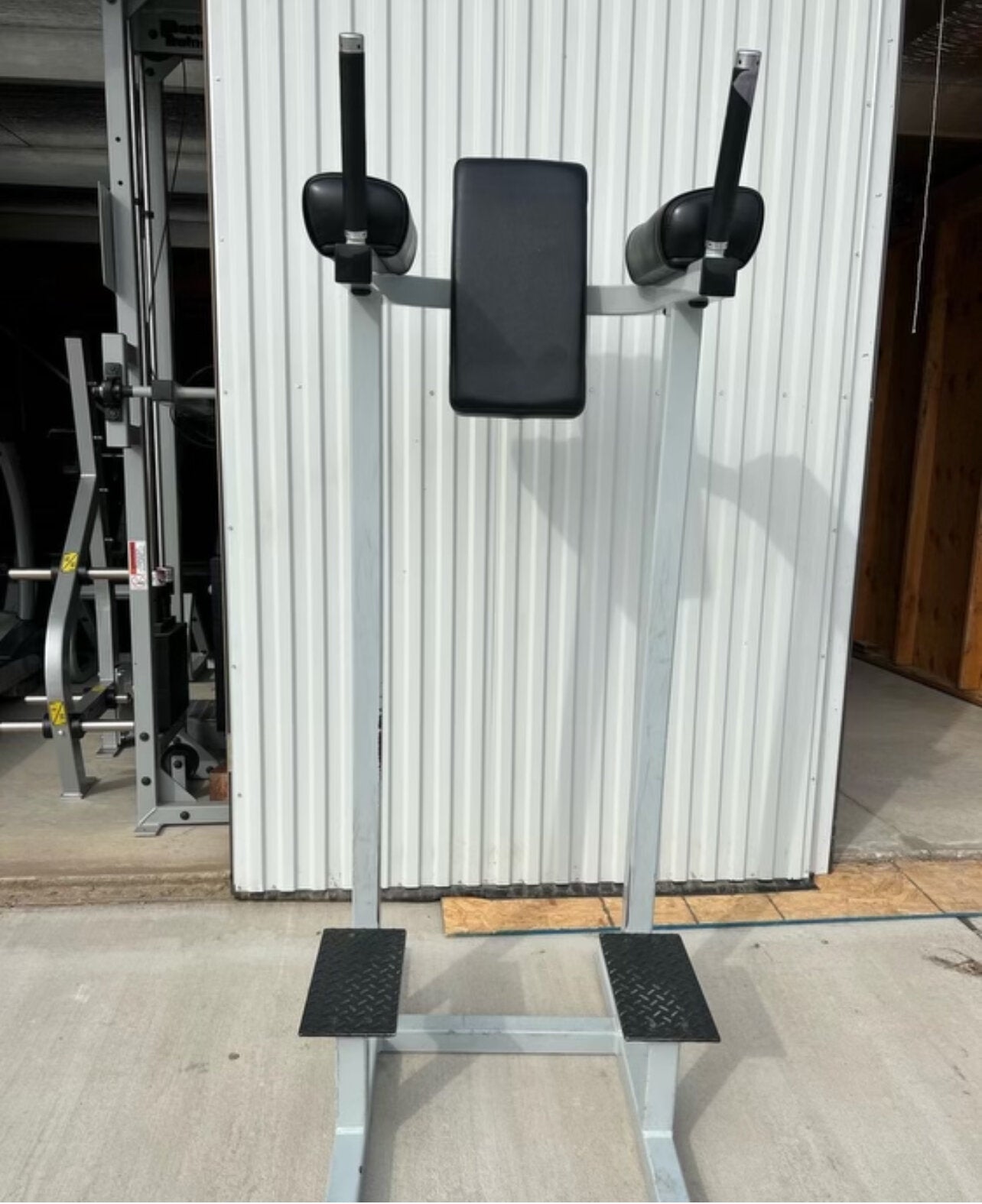 HighTech Leg Raise – Savedge Iron Company