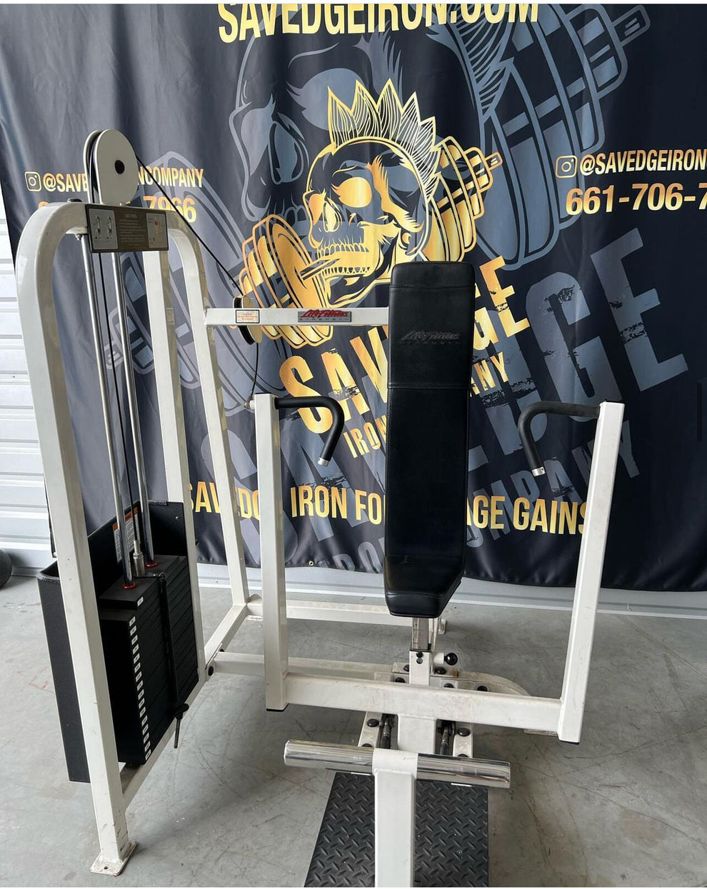 Life Fitness Selectorized Chest Press – Savedge Iron Company